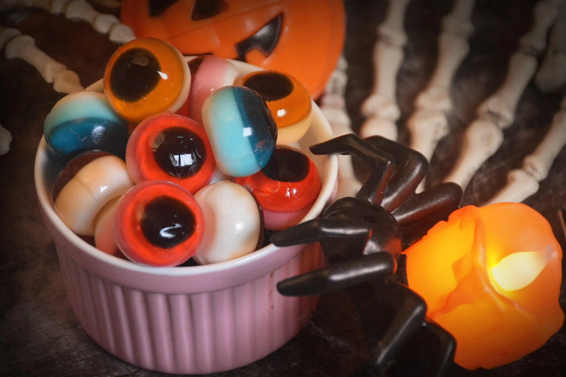 Party City Amos 4D Gummy Eyeballs, 8.46Oz - Halloween Candy| Bulk Candy