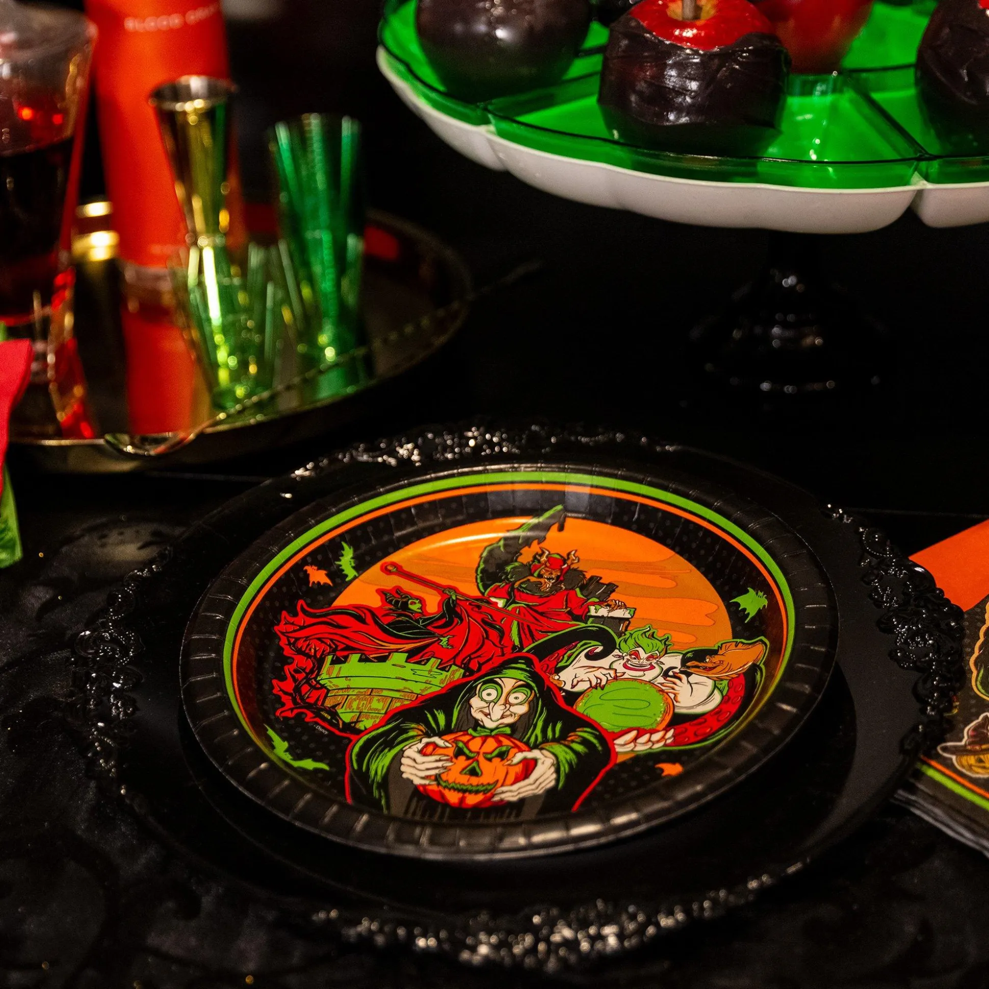Party City Disney Villains Halloween Paper Dinner Plates, 10In, 18Ct| Disney Villains