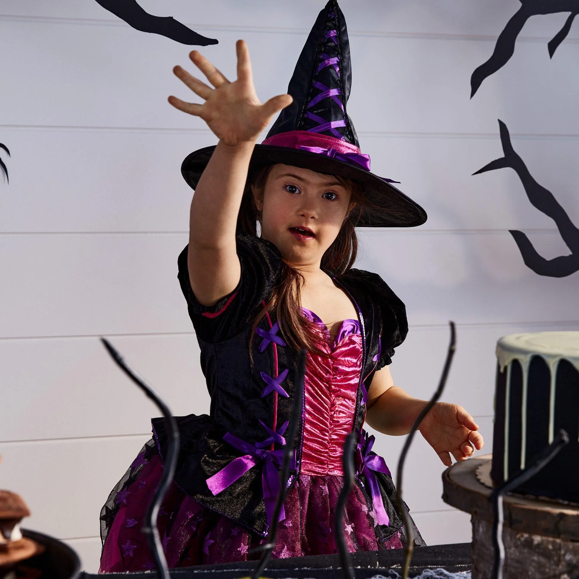 Party City Kids' Light-Up Sparkle Witch Deluxe Costume|Girl Witch