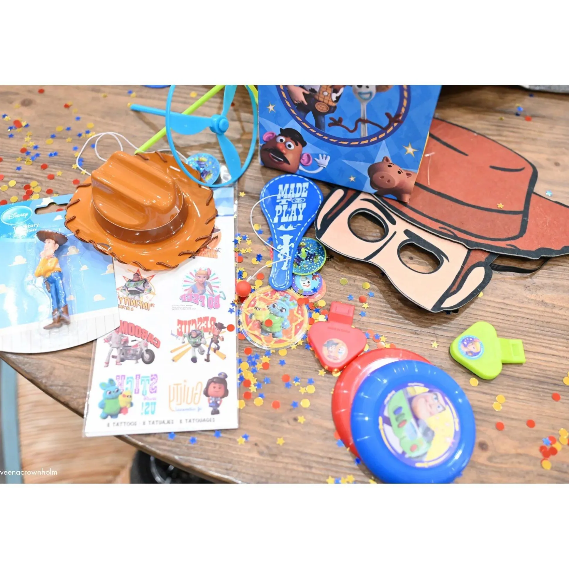 Store Mini Woody Cowboy Hats 4Ct - Toy Story 4 Hats