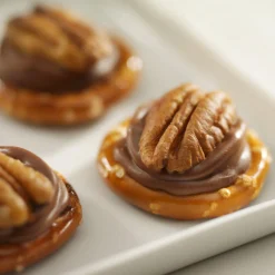 Best Rolo Milk Chocolate & Chewy Caramel Candy Party Pack Chocolate Candy