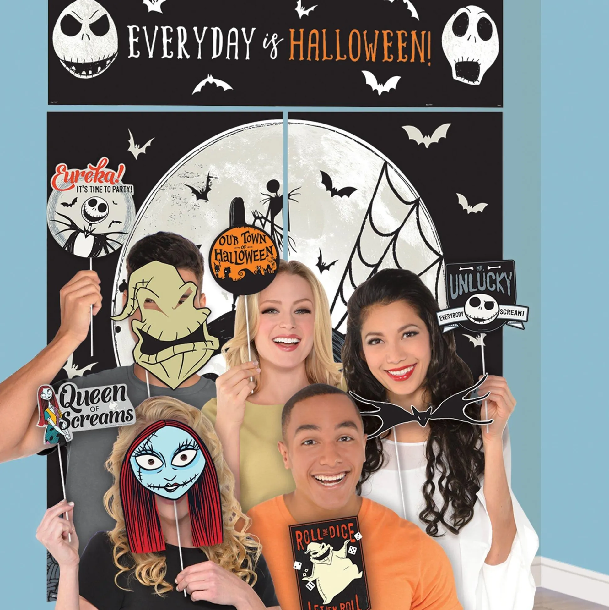 Party City The Nightmare Before Christmas Scene Setter With Photo Booth Props| Decorations